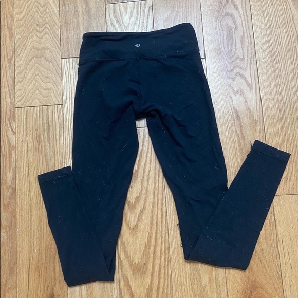 SIZE 4 black lululemon leggings - Picture 1 of 6